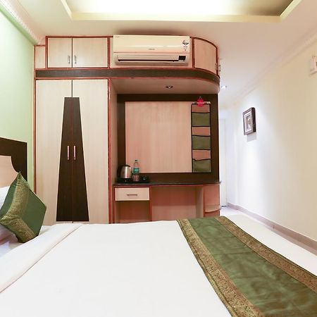 Treebo Trip Grand Regency Hotel Bangalore Exterior photo