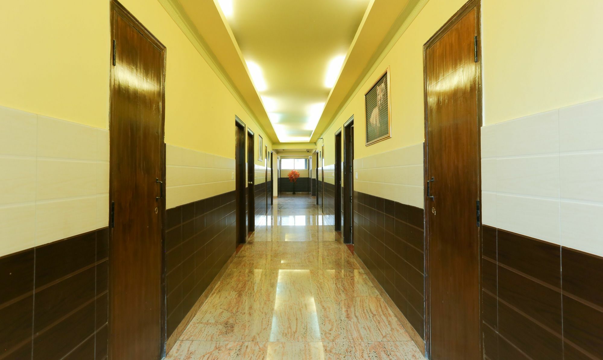 Treebo Trip Grand Regency Hotel Bangalore Exterior photo